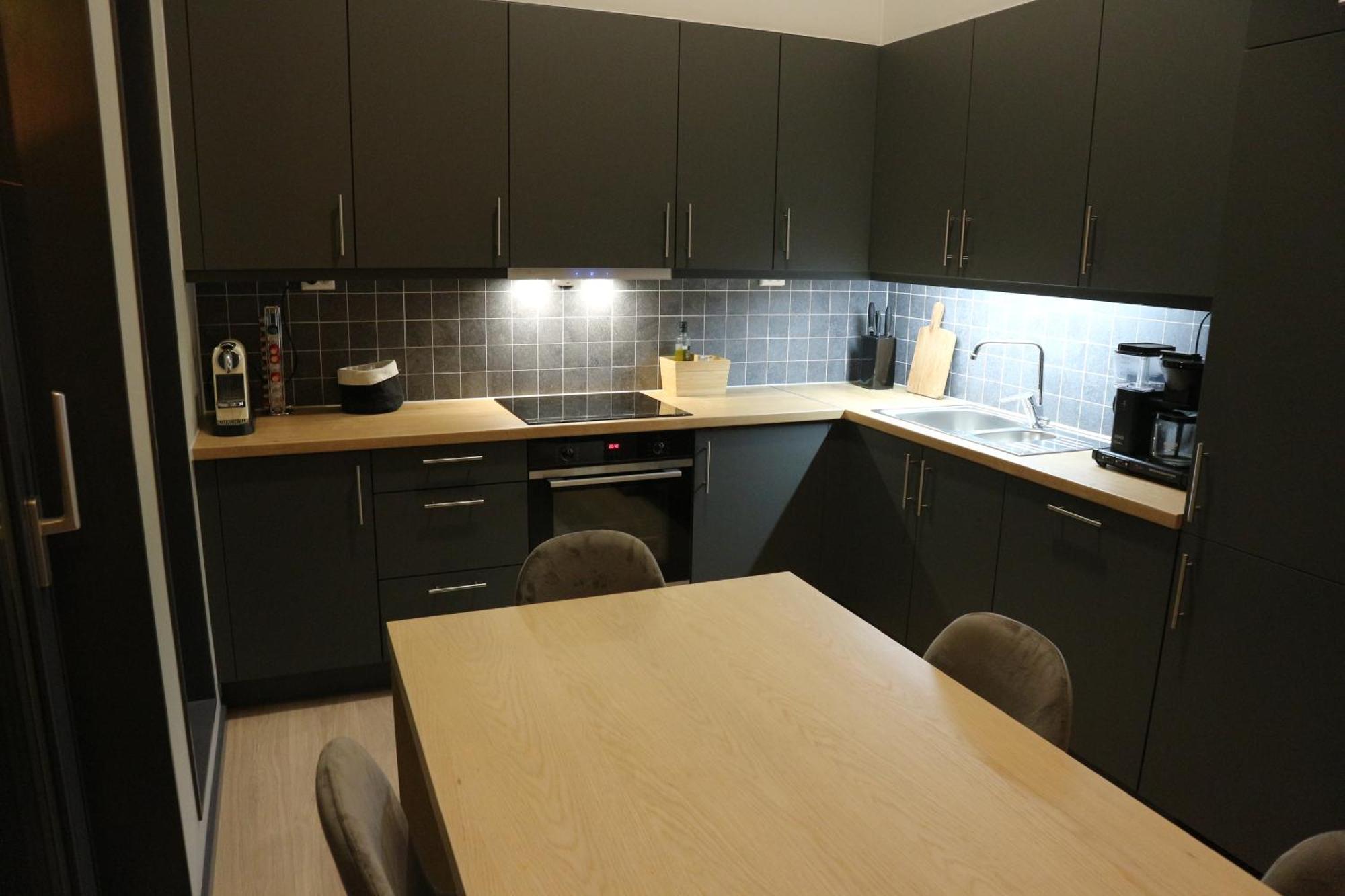 Apartment Beautiful Penthouse With Panoramic View At *